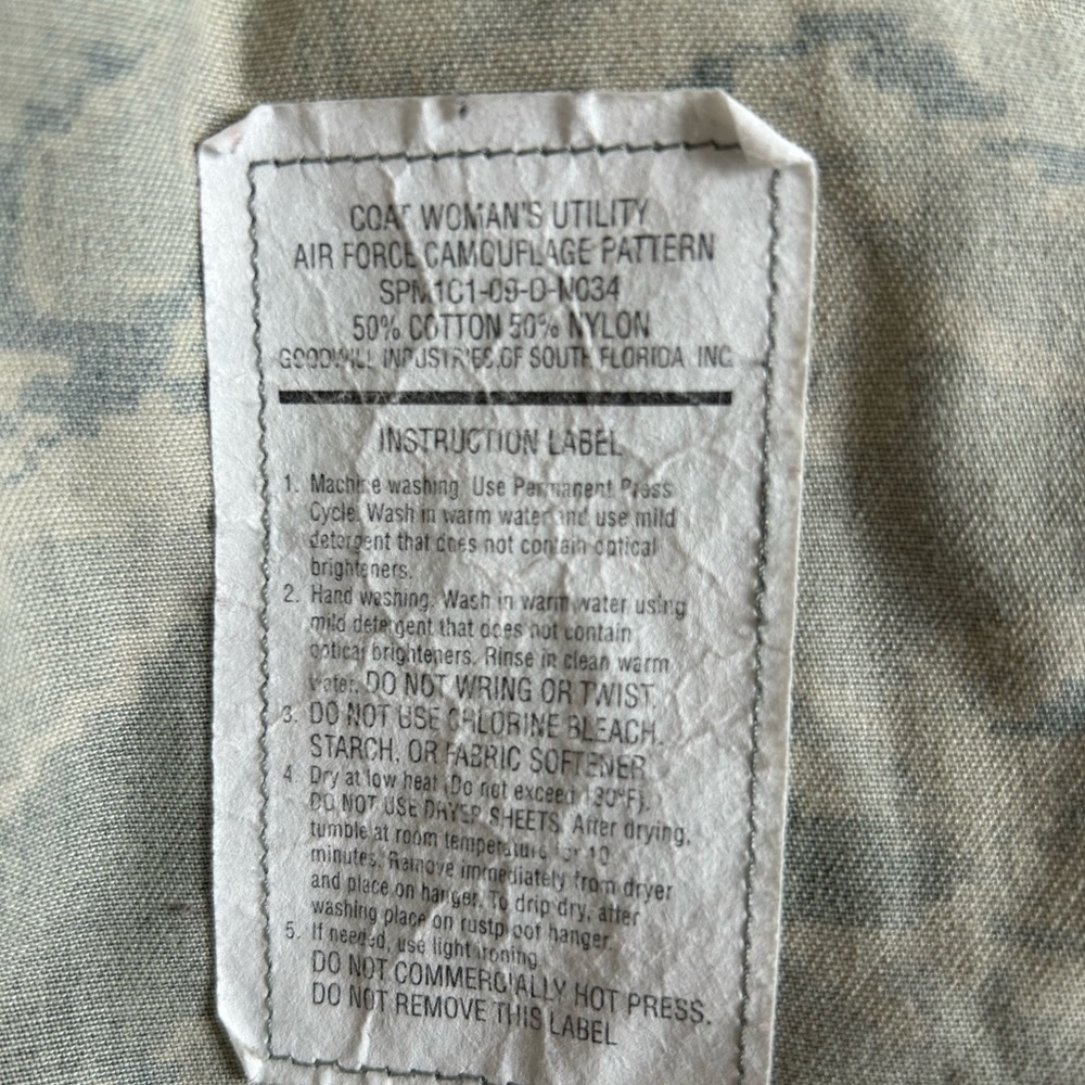 💖5 for $50💖USA AIR FORCE Camouflage Utility Jacket Desert Camo Best fit for Med - Picture 8 of 9